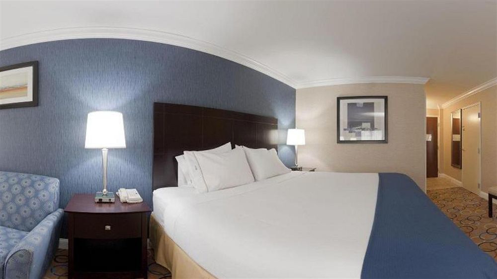 Express & By Ihg 2* Williamsport