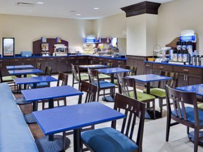 Express & By Ihg Williamsport